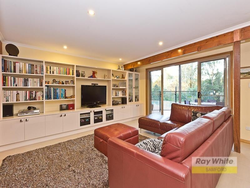 24 McCombe Road, Camp Mountain QLD 4520