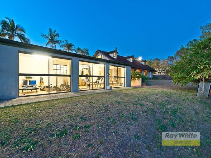 30 Richards Road, Camp Mountain QLD 4520