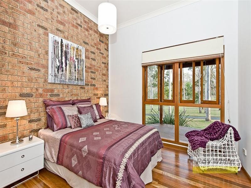 52 Camp Mountain Road, Camp Mountain QLD 4520