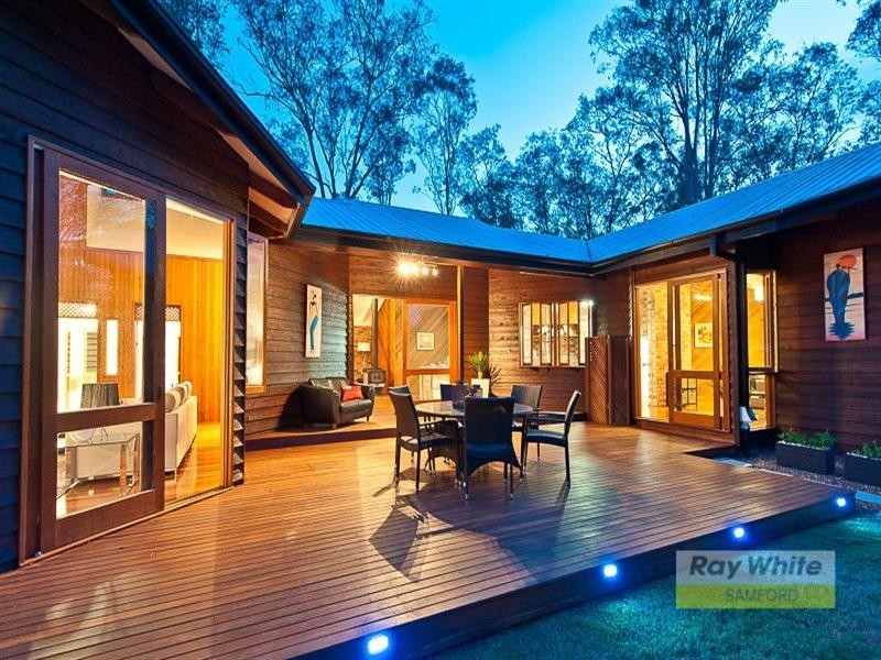 52 Camp Mountain Road, Camp Mountain QLD 4520