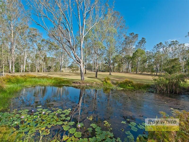 52 Camp Mountain Road, Camp Mountain QLD 4520