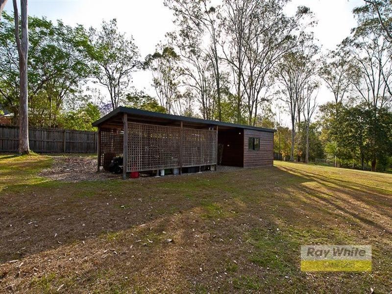 52 Camp Mountain Road, Camp Mountain QLD 4520