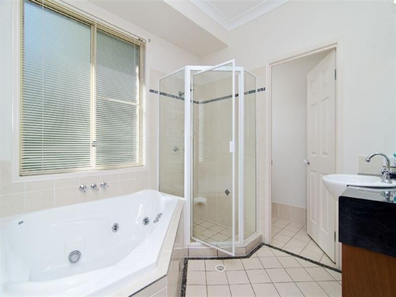 14 Housewood Court, Highvale QLD 4520