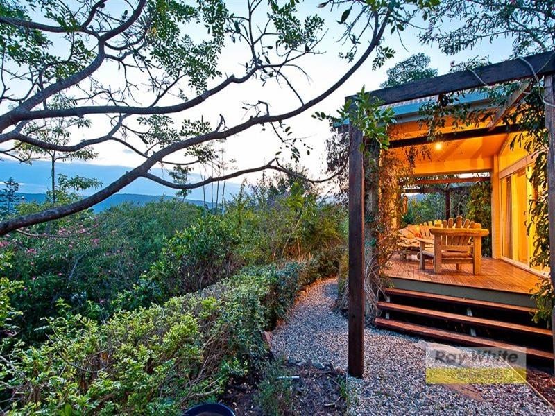 21 Pinewood Drive, Samford Valley QLD 4520