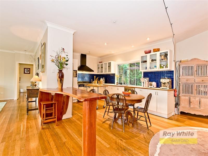 21 Pinewood Drive, Samford Valley QLD 4520