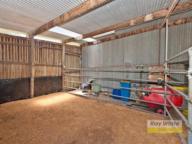77 Albert Road, Draper QLD 4520