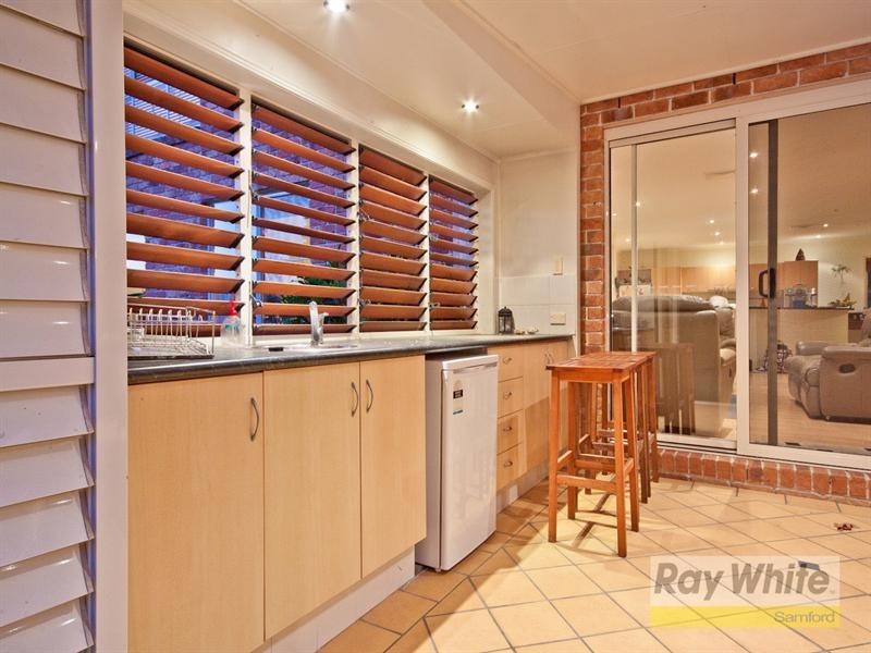 6 Smallwood Court, Samford Valley QLD 4520