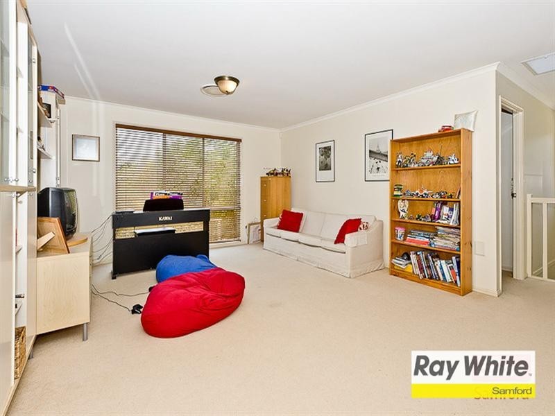 6 Smallwood Court, Samford Valley QLD 4520