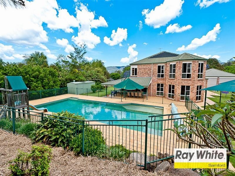 6 Smallwood Court, Samford Valley QLD 4520