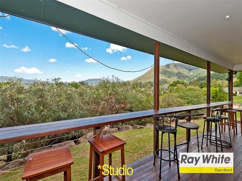 6 Smallwood Court, Samford Valley QLD 4520