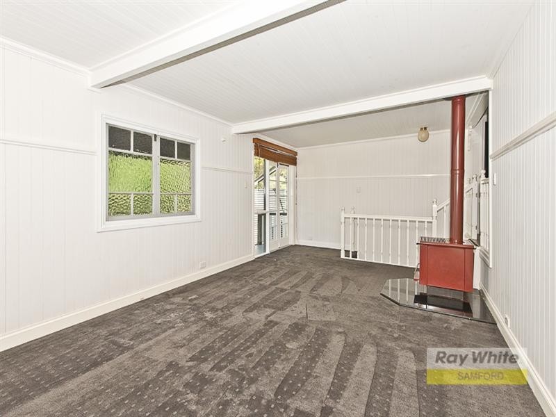 109 Buranda Road, Clear Mountain QLD 4500