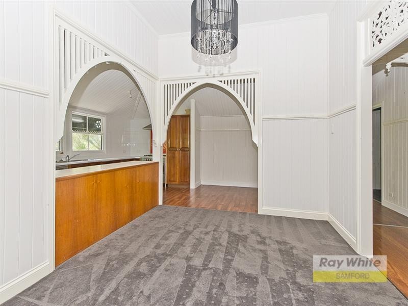 109 Buranda Road, Clear Mountain QLD 4500