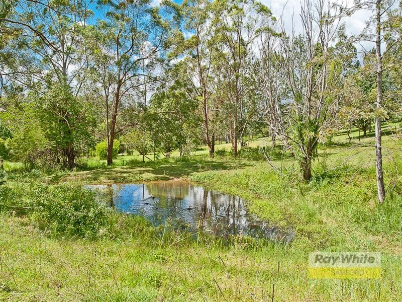 109 Buranda Road, Clear Mountain QLD 4500