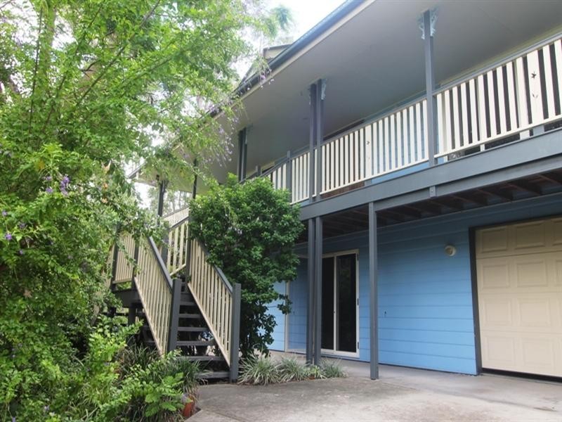 10 Silverwood Court, Ferny Hills QLD 4055