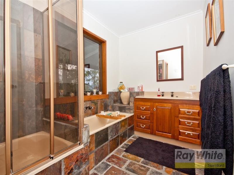 201 Bygotts Road, Samford Valley QLD 4520