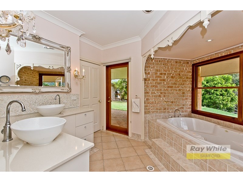 22 Stansell Court, Draper QLD 4520