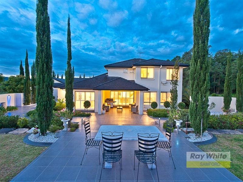 33 Warwick Lane, Samford Valley QLD 4520