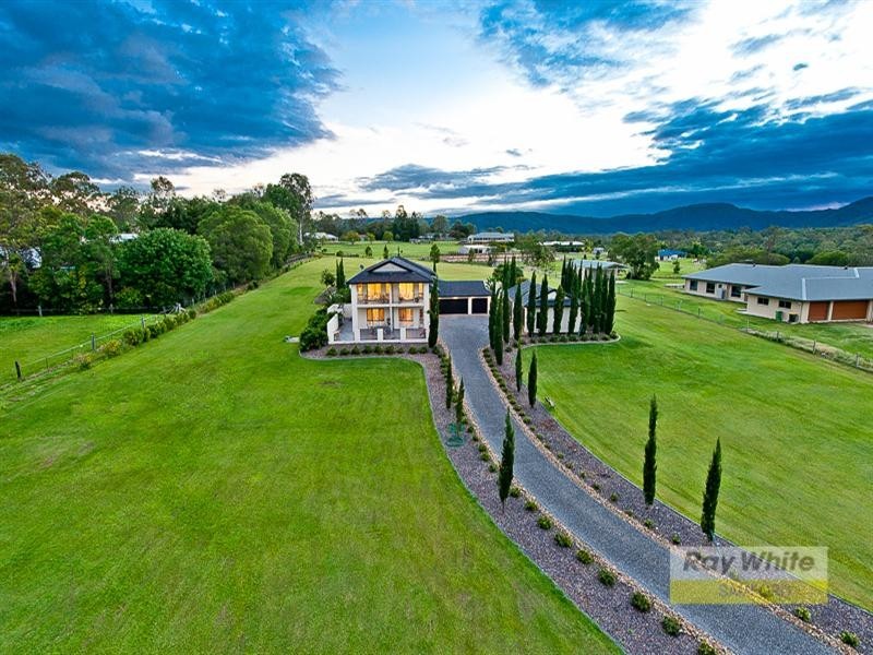 33 Warwick Lane, Samford Valley QLD 4520