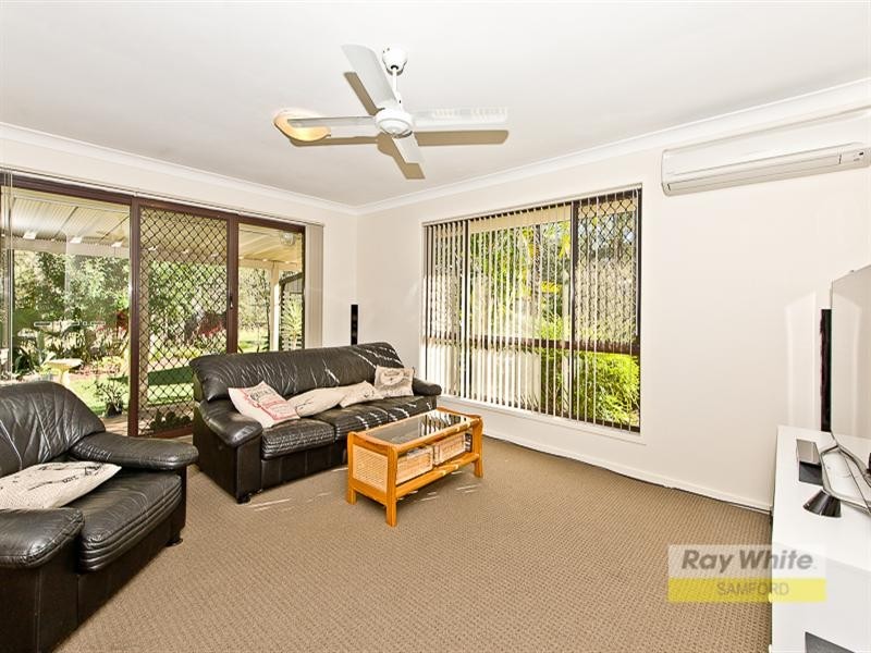 3 Delonix Place, Wights Mountain QLD 4520