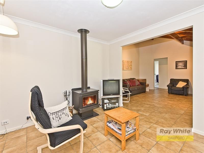 3 Delonix Place, Wights Mountain QLD 4520