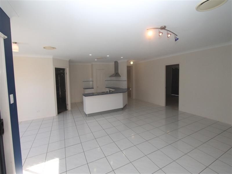 32 Pine Valley Drive, Joyner QLD 4500