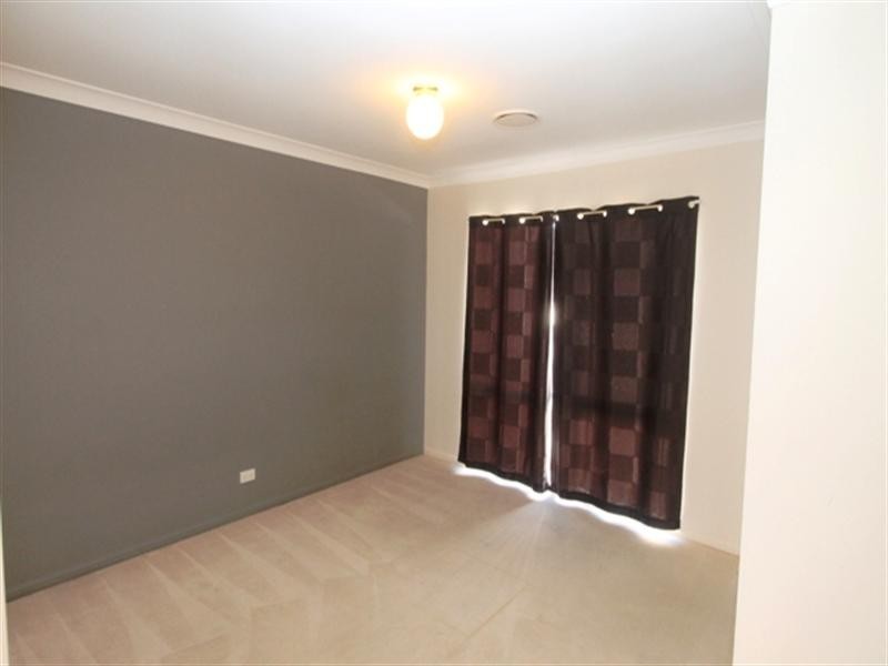 32 Pine Valley Drive, Joyner QLD 4500