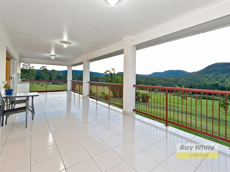12 Cannington Court, Samford Valley QLD 4520