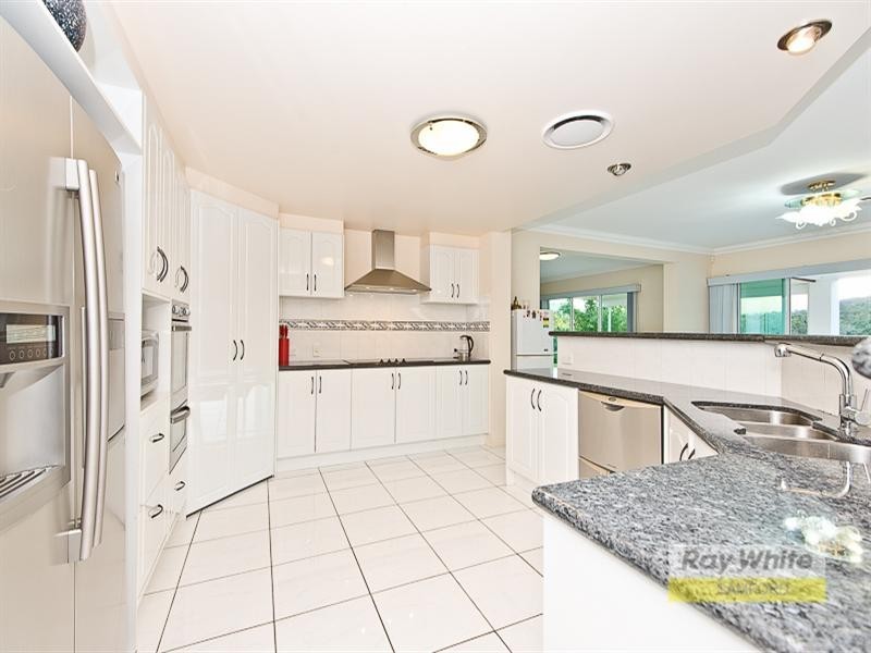 12 Cannington Court, Samford Valley QLD 4520