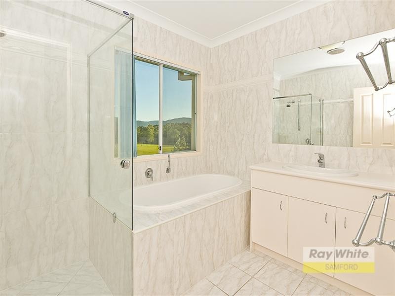 12 Cannington Court, Samford Valley QLD 4520