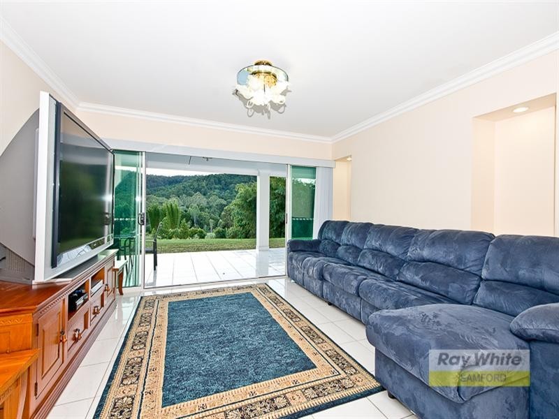 12 Cannington Court, Samford Valley QLD 4520