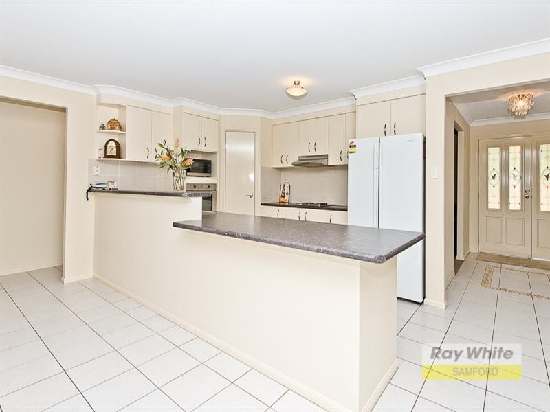 4 Kai Court, Cashmere QLD 4500