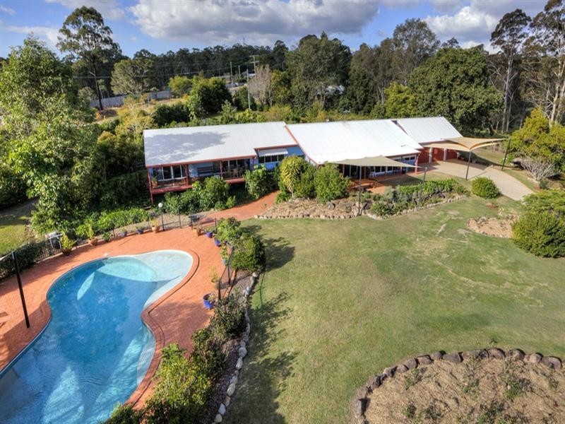 3 Mary Orr Court, Camp Mountain QLD 4520