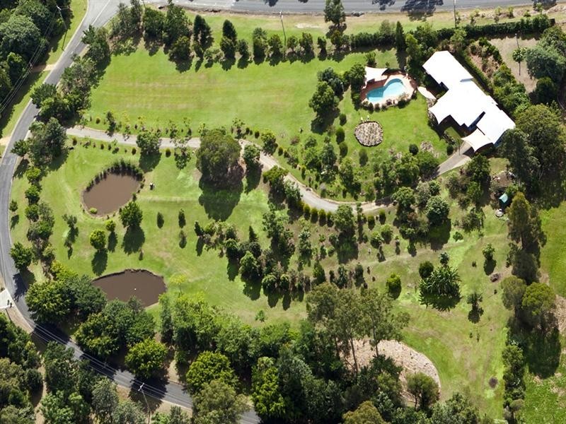 3 Mary Orr Court, Camp Mountain QLD 4520