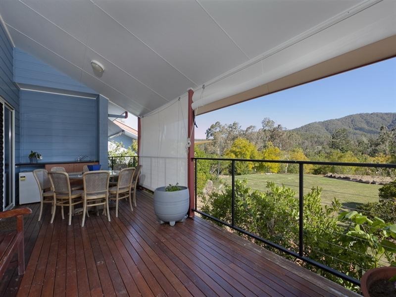 3 Mary Orr Court, Camp Mountain QLD 4520