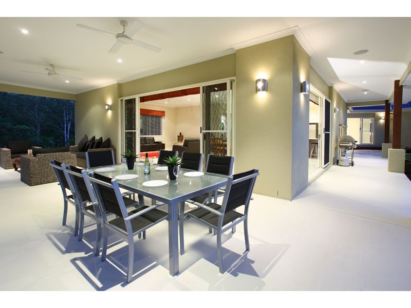 9 Tom Schmidt Drive, Samford QLD 4520