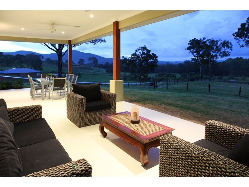 9 Tom Schmidt Drive, Samford QLD 4520