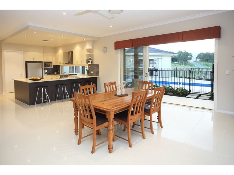 9 Tom Schmidt Drive, Samford QLD 4520