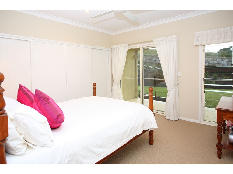 9 Tom Schmidt Drive, Samford QLD 4520