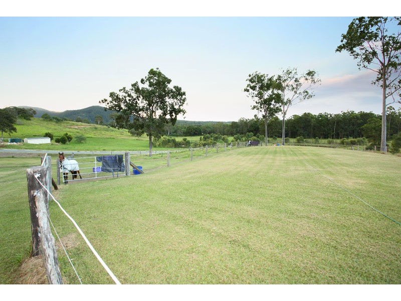 9 Tom Schmidt Drive, Samford QLD 4520