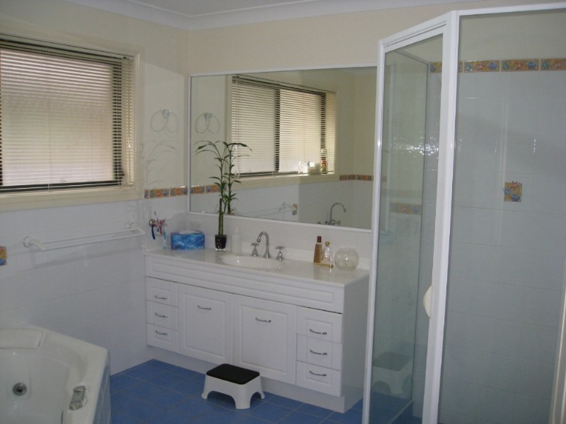 221 Macleans Point Road, Sanctuary Point NSW 2540