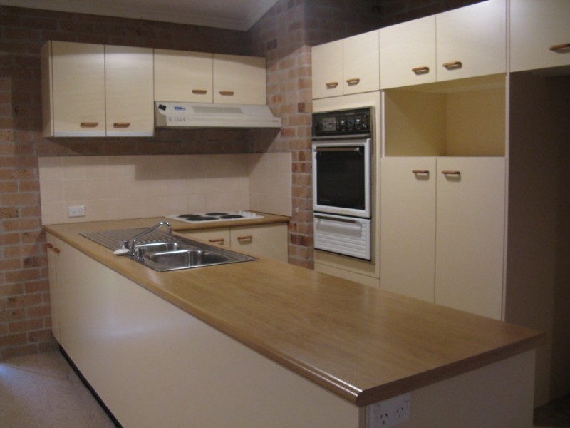 75 Waratah Crescent, Sanctuary Point NSW 2540