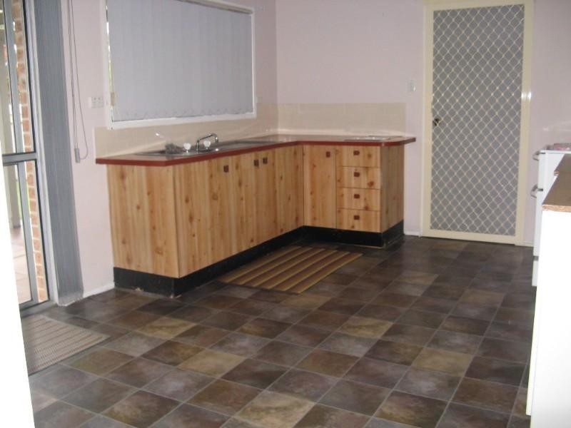 28 Kingsford Smith Crescent, Sanctuary Point NSW 2540