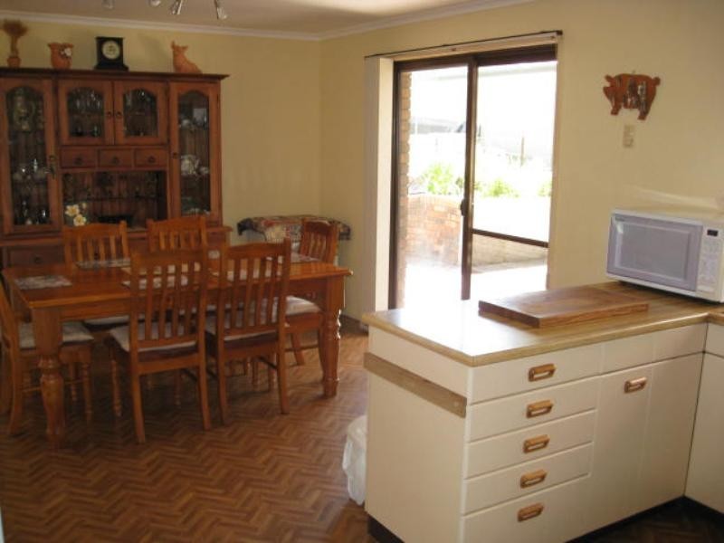 72 Walmer Avenue, Sanctuary Point NSW 2540