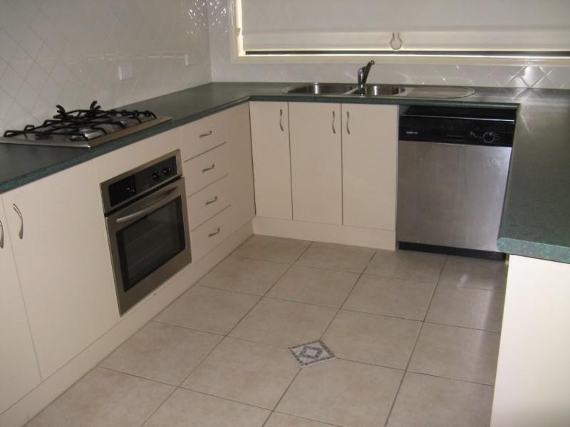 2/13 Leumeah Street, Sanctuary Point NSW 2540