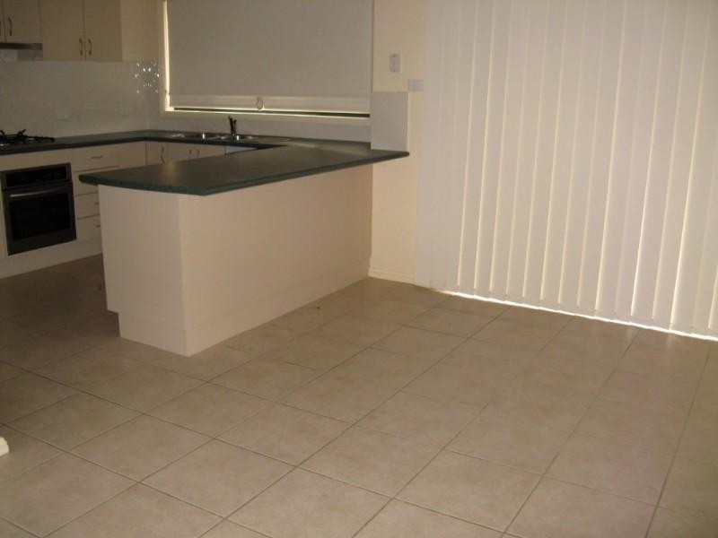 2/13 Leumeah Street, Sanctuary Point NSW 2540