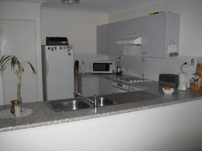 6 Nadine Street, Sanctuary Point NSW 2540