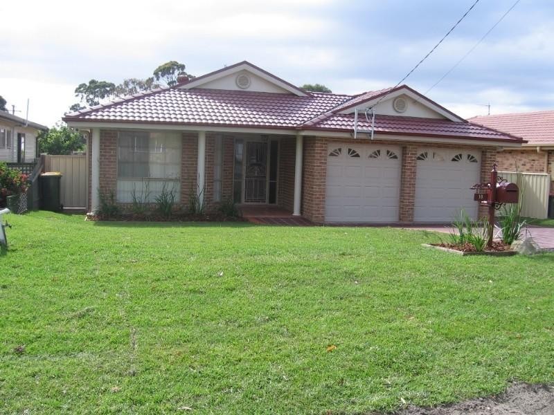 18 Kingsford Smith Crescent, Sanctuary Point NSW 2540