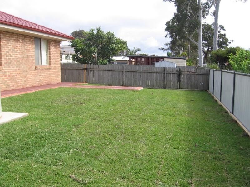 18 Kingsford Smith Crescent, Sanctuary Point NSW 2540