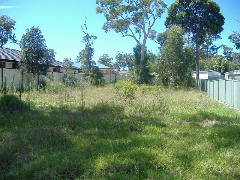 8 Turvey Crescent, St Georges Basin NSW 2540