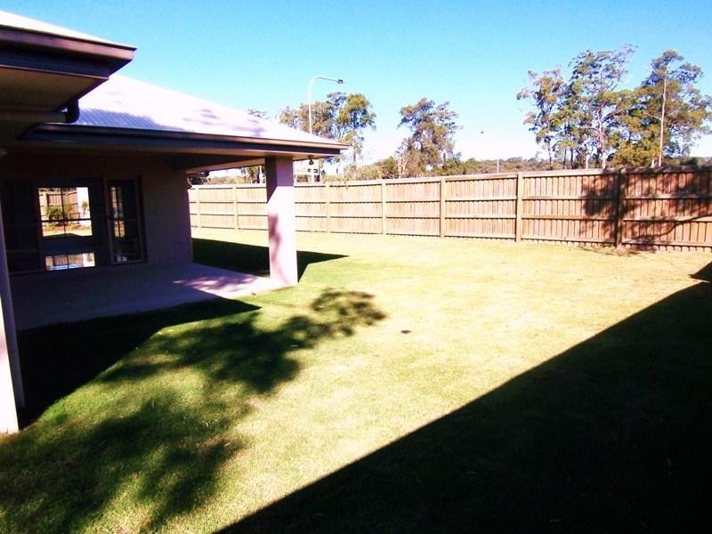 6 Jade Court, Little Mountain QLD 4551